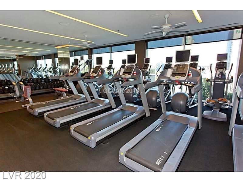 Palm Place Suite