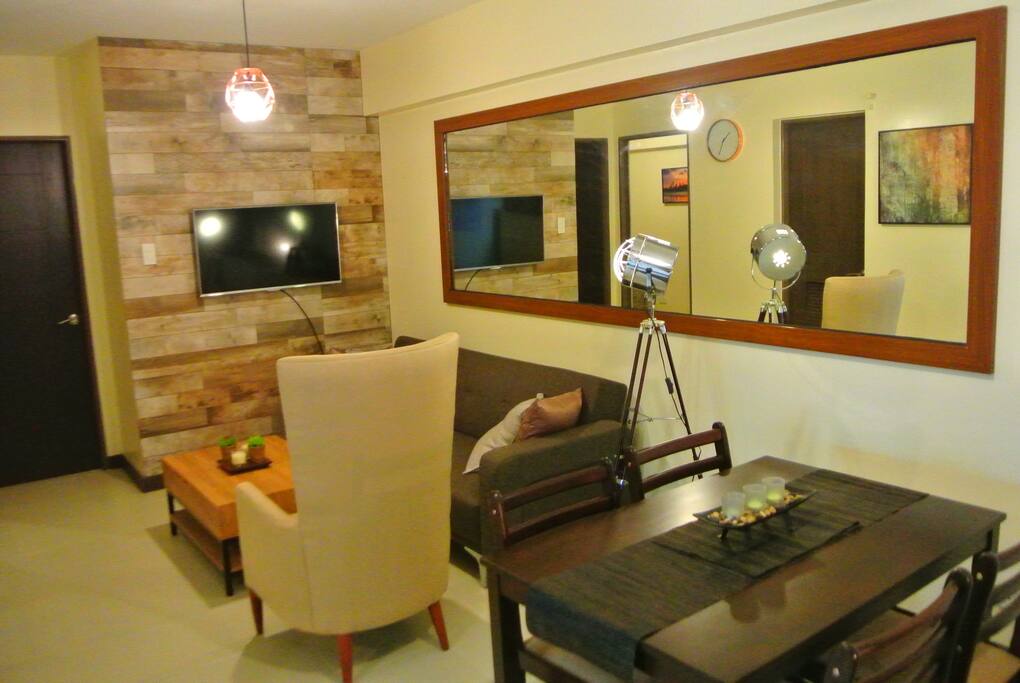 Lounge and dining area