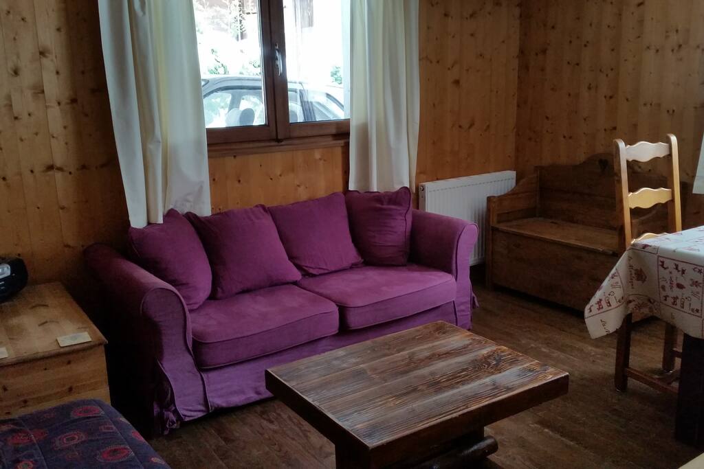 Lounge/Dining Room
