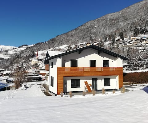 Top Airbnb: The K - Vacation Rental in Oetz
