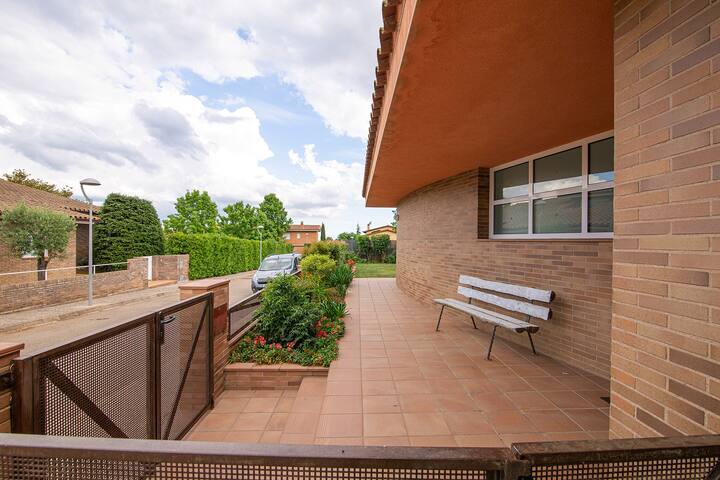 Ca La Pilar. Alojamiento familiar. gallery image 3