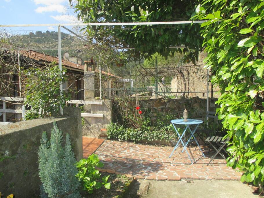 Arrivée sur la petite terrasse