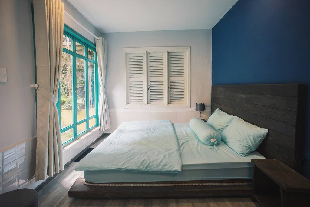 King bed