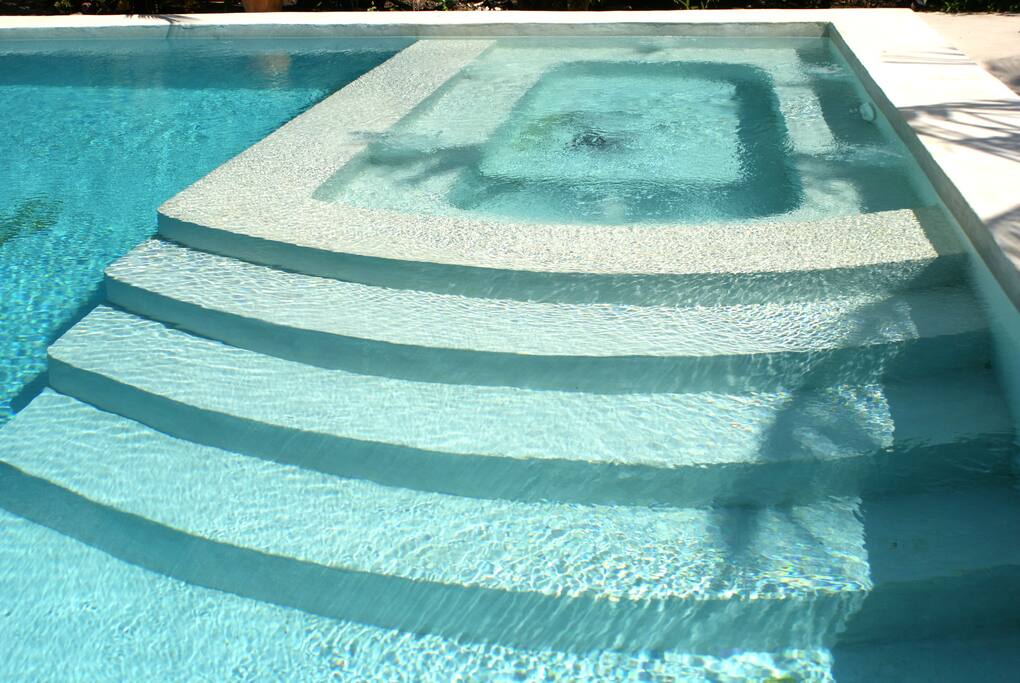 Dipping Pool