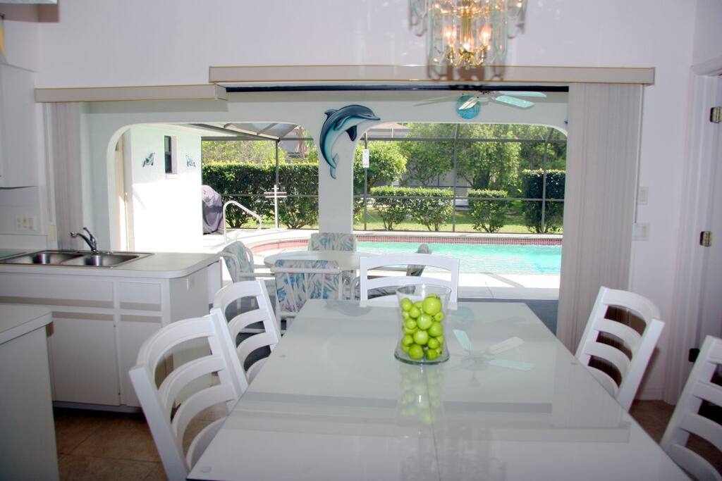 Seamless transition from indoors to outdoors