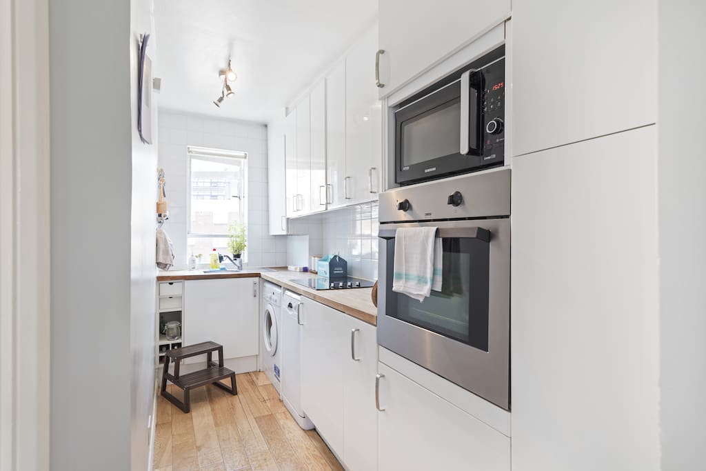 Modern kitchen.
