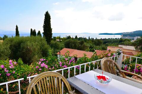 Amazing Studio-apartment for 2, in Dassia Corfu