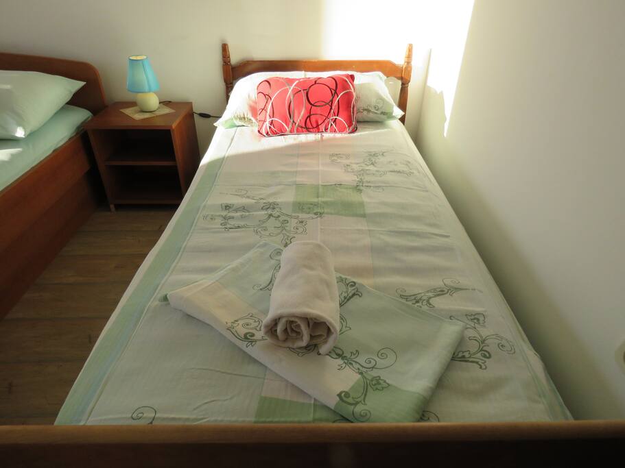 single bed