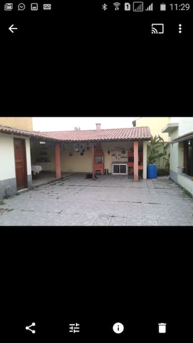 Área livre de 100 m2