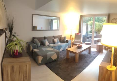 Family home/Near Disneyland