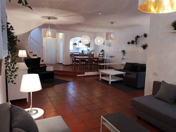 غرفة المعيشة