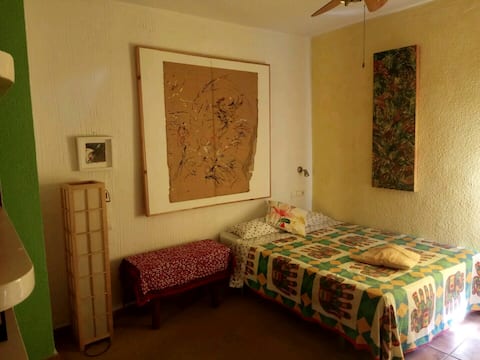 Lovely double room in old town