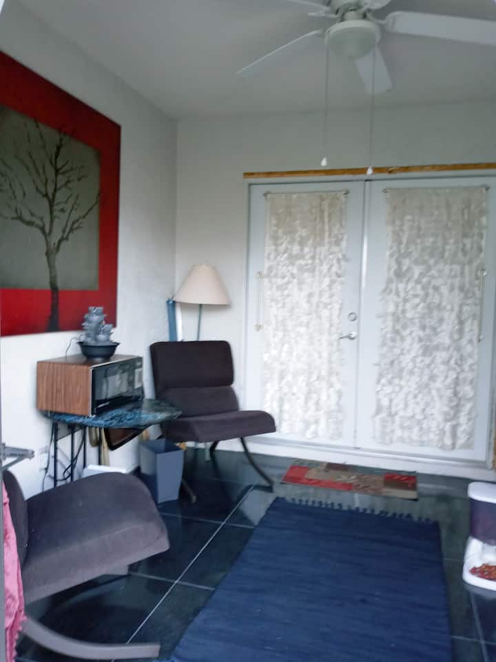 Comfortable  Bed And Bath - Sebring, FL