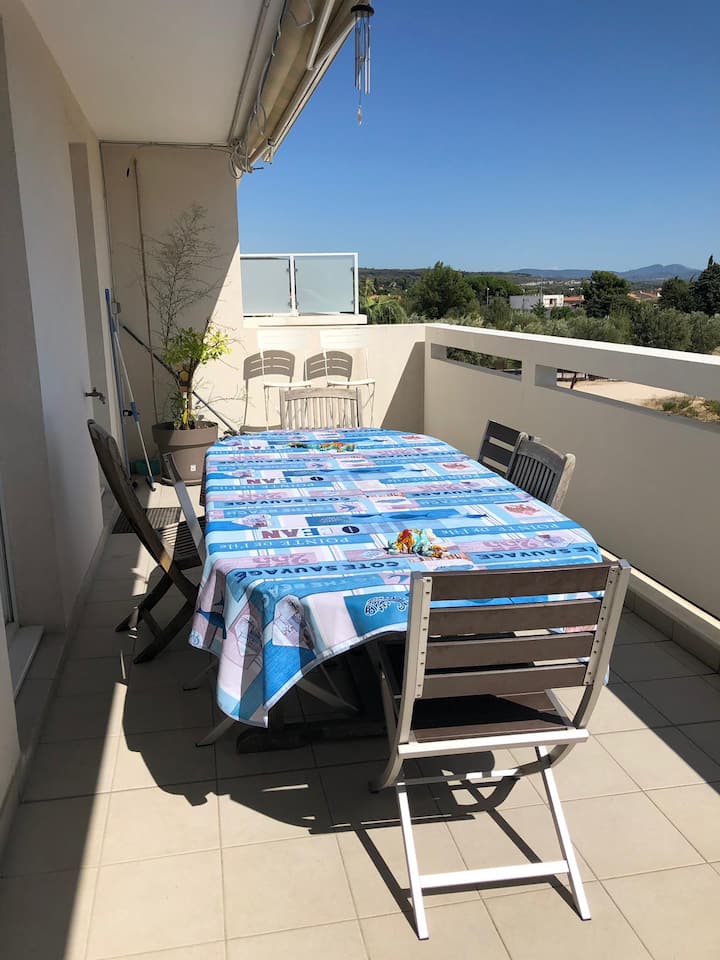 Appartement Spacieux+balcons, 20 Mins Des Plages - La Ciotat