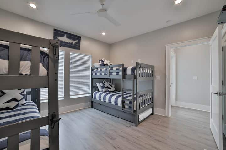 Chumba cha Ghorofa ya 2 - Ghorofa ya 2 - Ghorofa 4 na Vitanda 2 vya Ghorofa