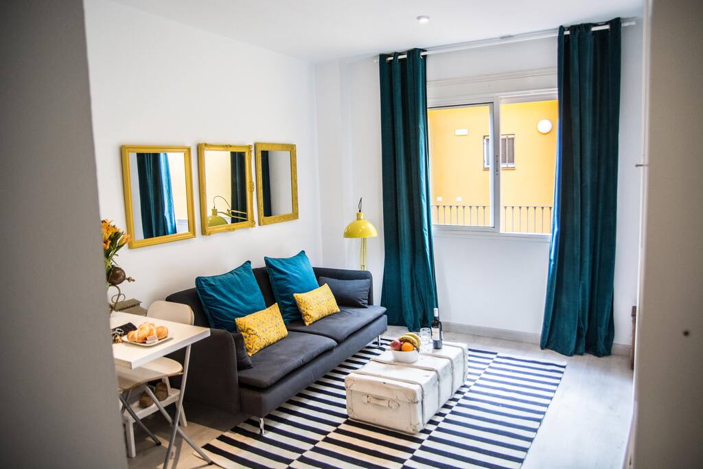 Charming central studio flat. WiFi Flats for Rent in Seville