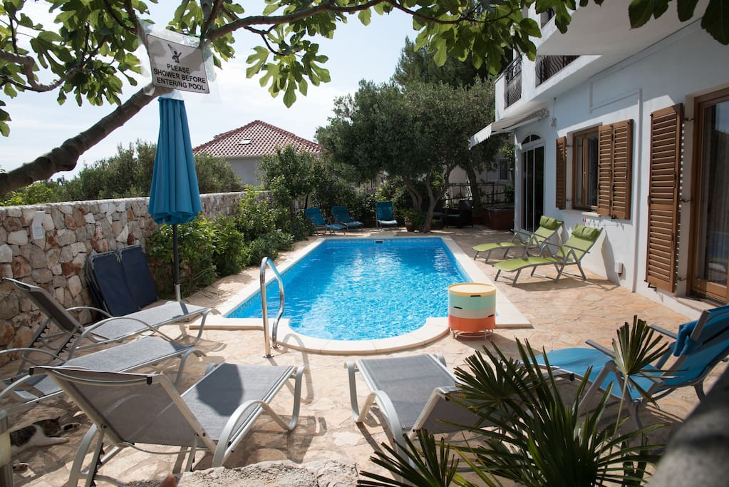 pool