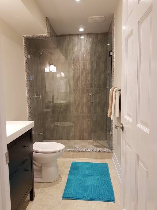 Room With Private Bathroom For Rent Toronto Room With Private Bathroom For Rent Toronto