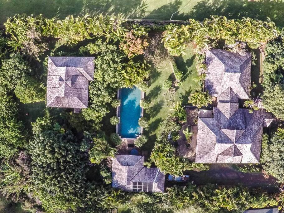 Guest house (left), pool house (center), main house/ Hale Lani (rght)