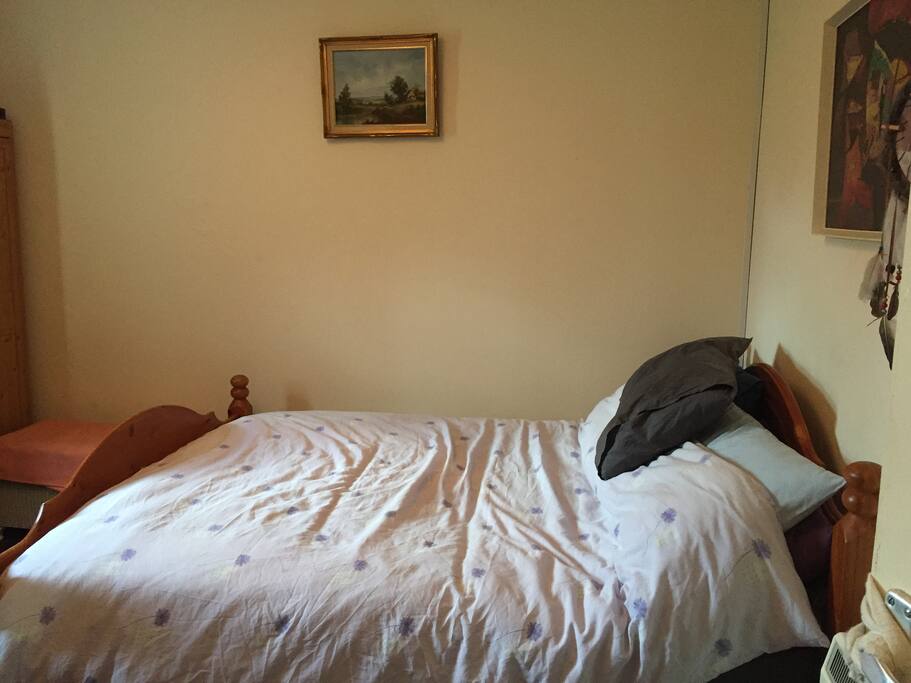 King sized bed