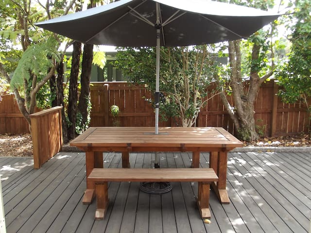 Ruru House