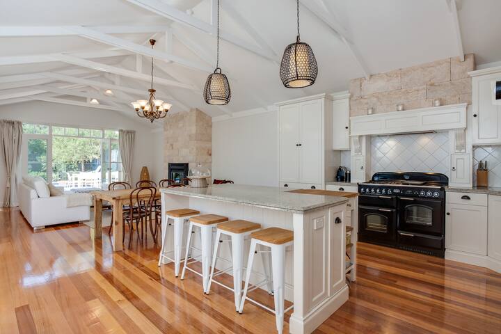 BLAIRGOWRIE OCEAN BLISS..has it all gallery image 2