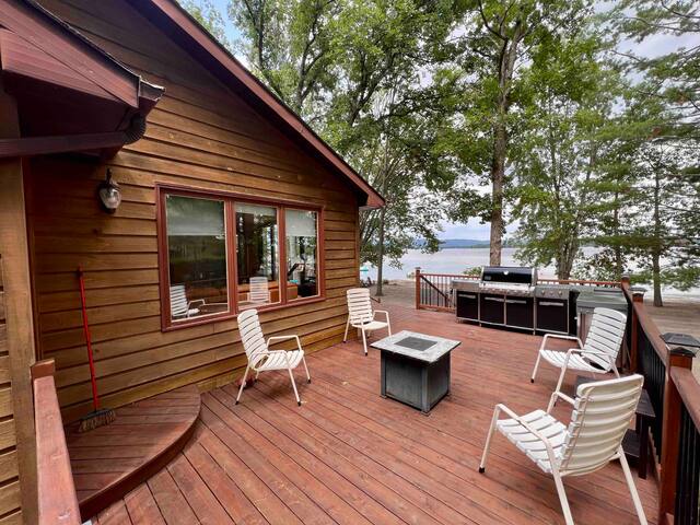 Cozy Cabin – 30 minutes from Ottawa