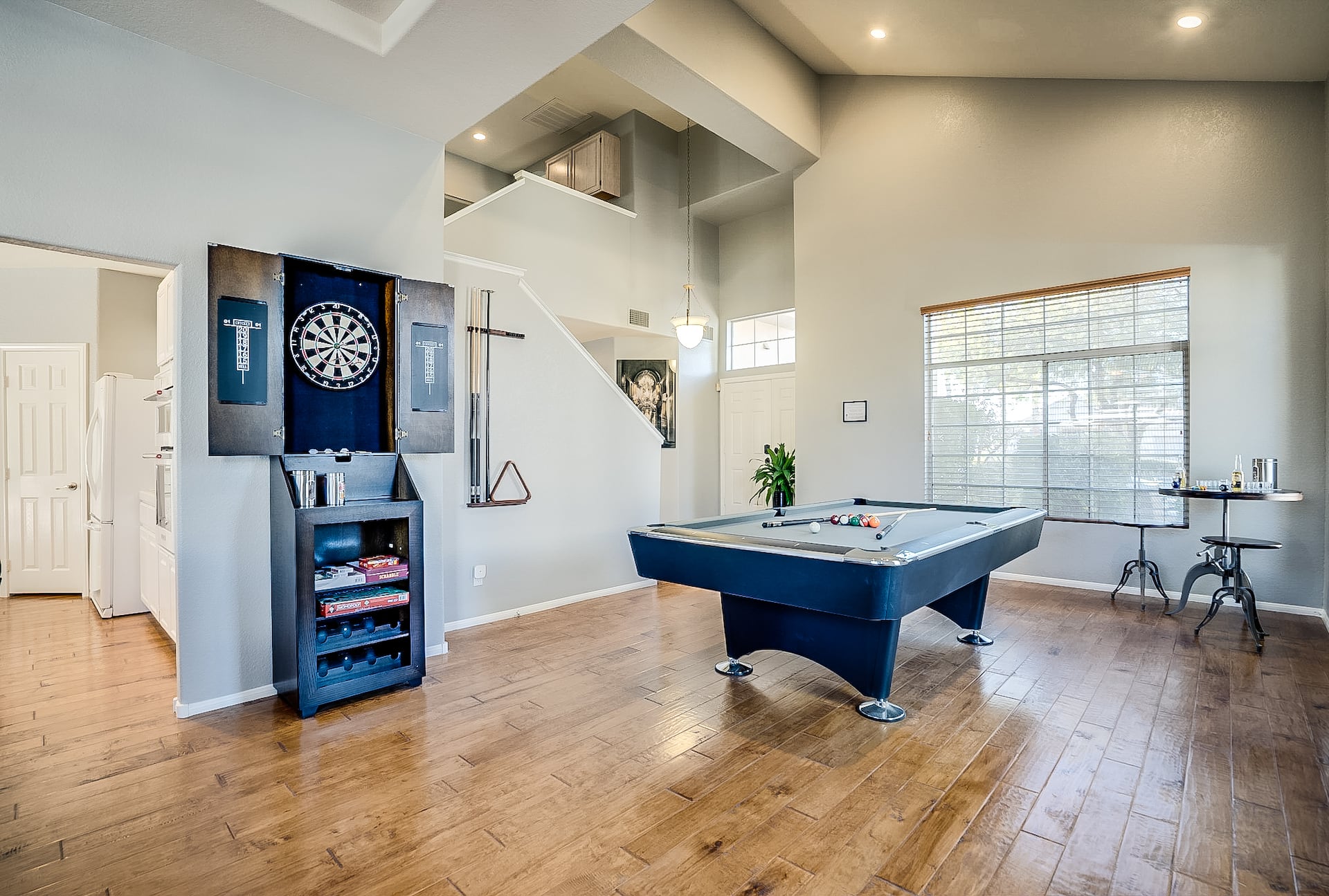 Deluxe 4 Bed / 3 Bath with Heated Pool close to the strip — photo 5