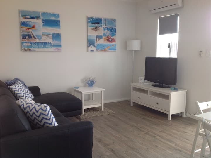 Mindarie Beach House - Mindarie