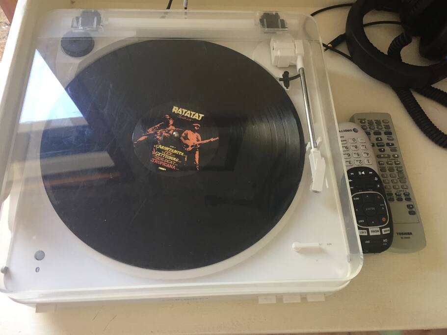 Access to our Jammin' Record Player