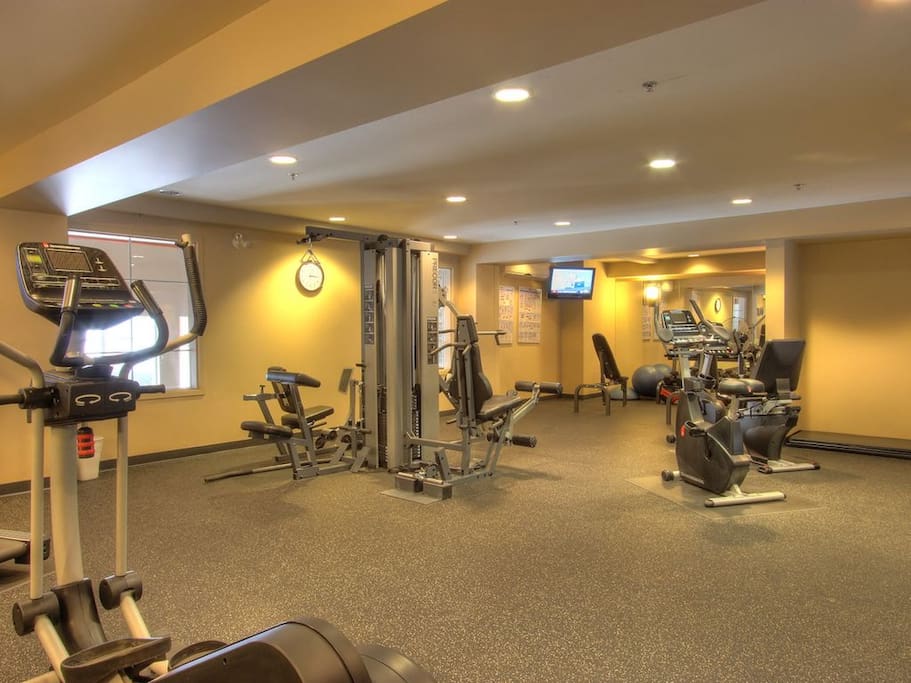 Full service gym
