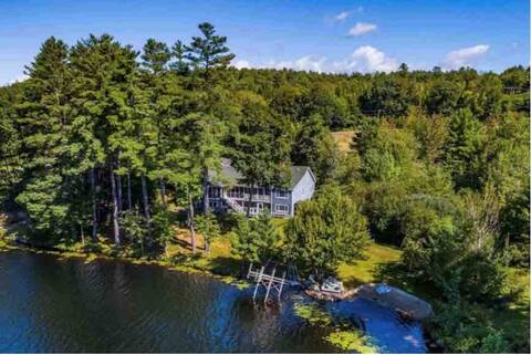 Beautiful Waterfront Lake Wicwas w/ Private Beach!