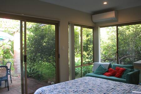 "Silver Gypsy's Fabulous Flat for Two" or more ...