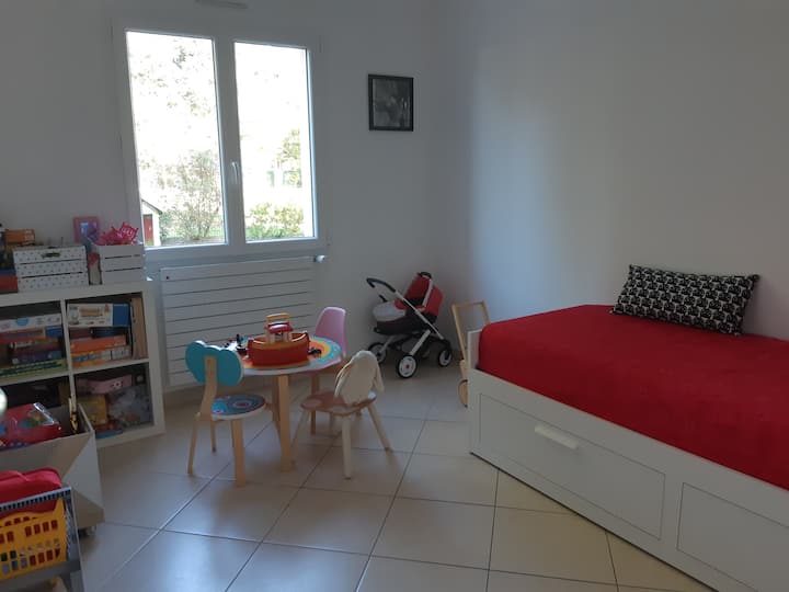 Chumba cha michezo/ Chumba cha 2 cha kulala - Ghorofa ya chini