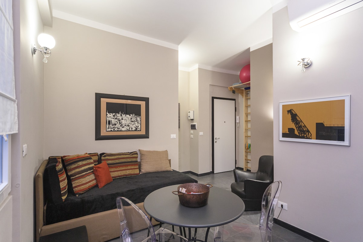 Top Airbnb: Ninni - Aquarium - Lift - Air-cond. - Fast WiFi in Genova