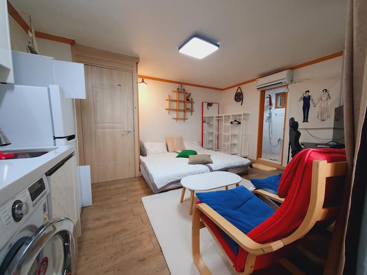 50% long-term stay, quiet house/studio with a pretty sunset, Samsung Electronics, Byeongjeom…