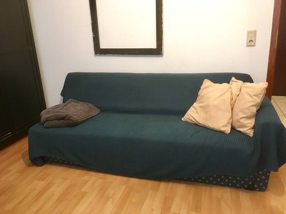 Ausziehbare Schlafcouch