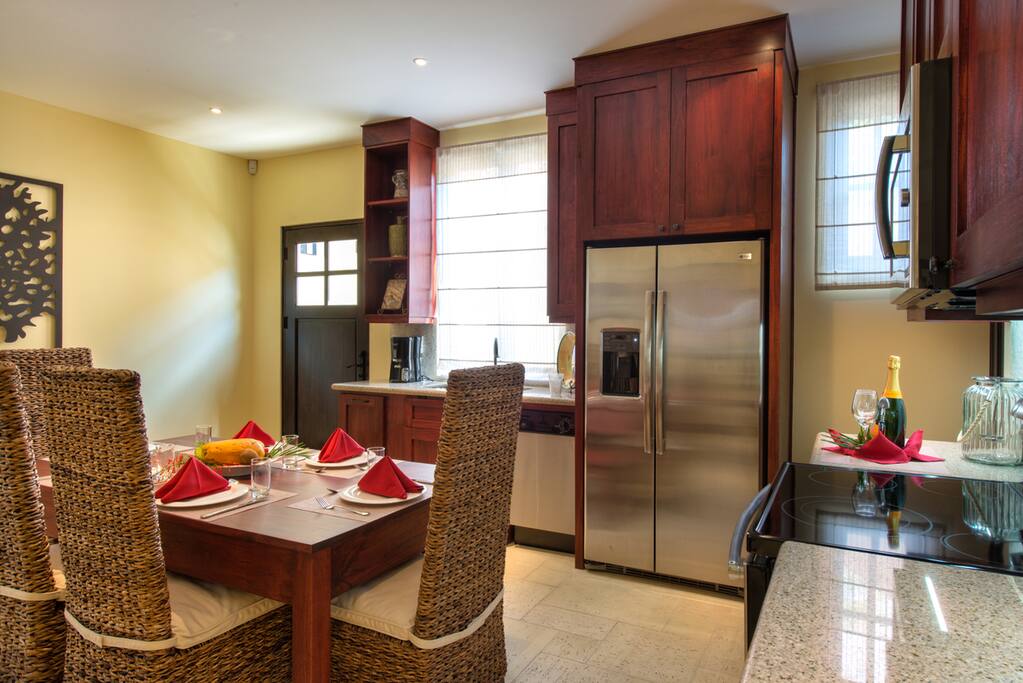 Fully equipped kitchen