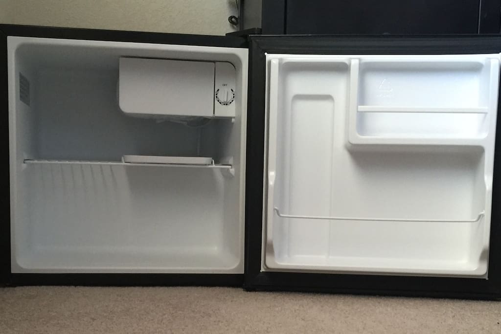 Compact Refrigerator