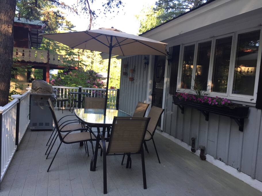 2 patio tables