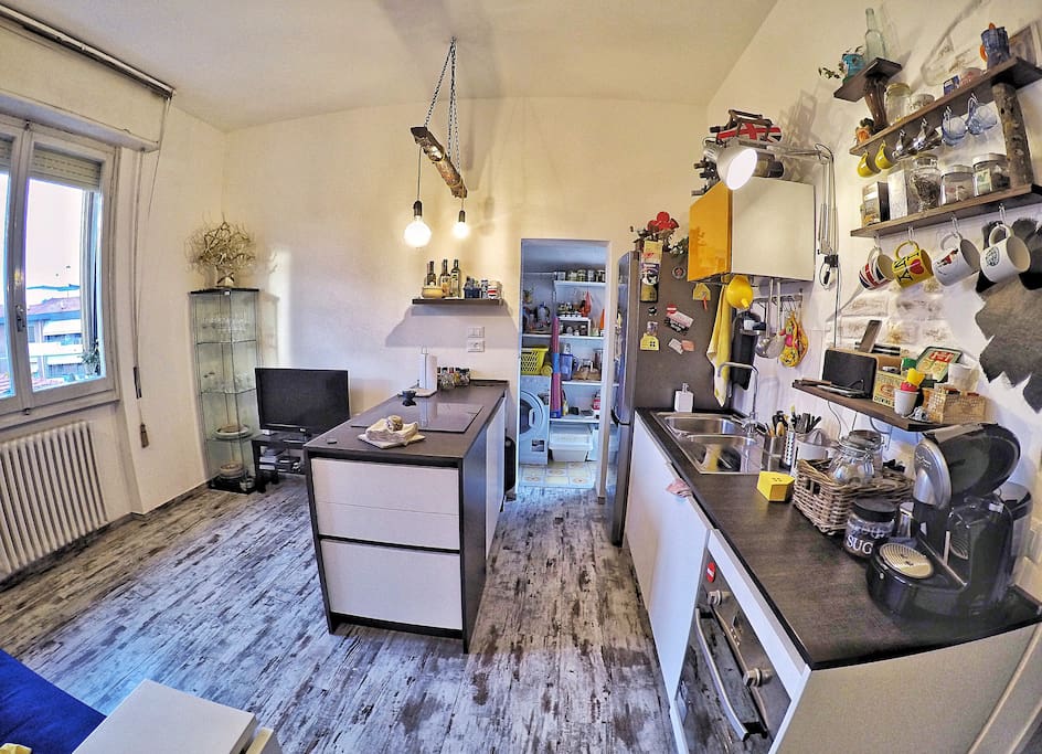 Kitchen, coffee and tea corner & living room