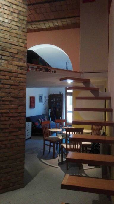ingresso, scala per la camera da letto