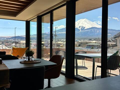Panoramic views of Mt. Fuji / 140㎡/Luxury stay