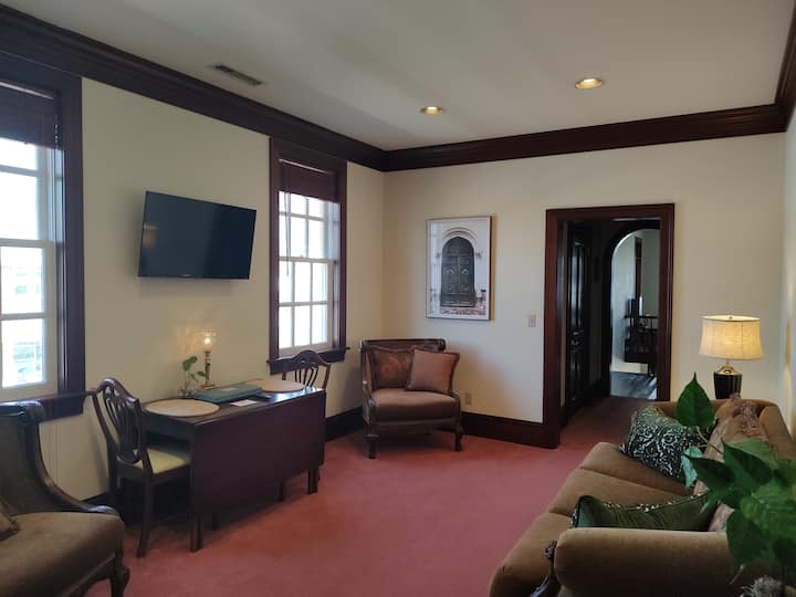 Cahoon & Daniels-1871 West Wing @ The Manteo House - Nags Head, NC
