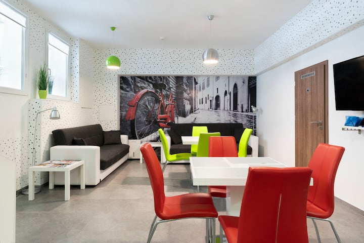 Private Room Near Corvin Negyed Metro (No.1) - Boedapest