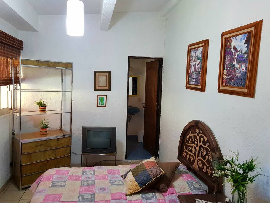 Recámara con excelente iluminación, ventilación y totalmente privada.