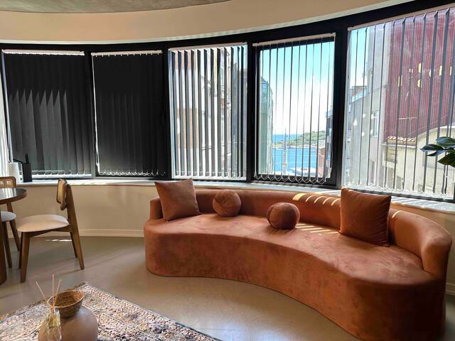 Spacious Unique Design in Cihangir gallery image 3