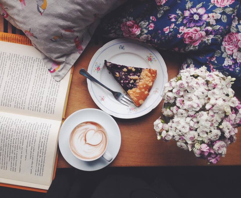 Eat, read, drink.