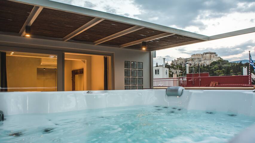 Senior-Acropolis Luxury 3-Bdr Apt./Outdoor Jacuzzi gallery image 3