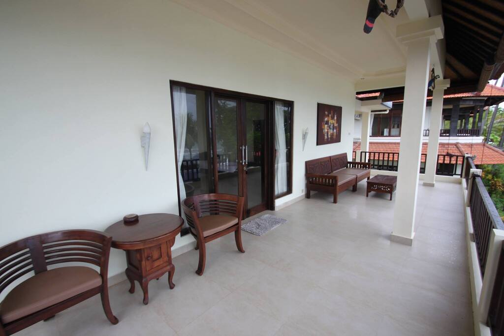 Upper floor
Room veranda